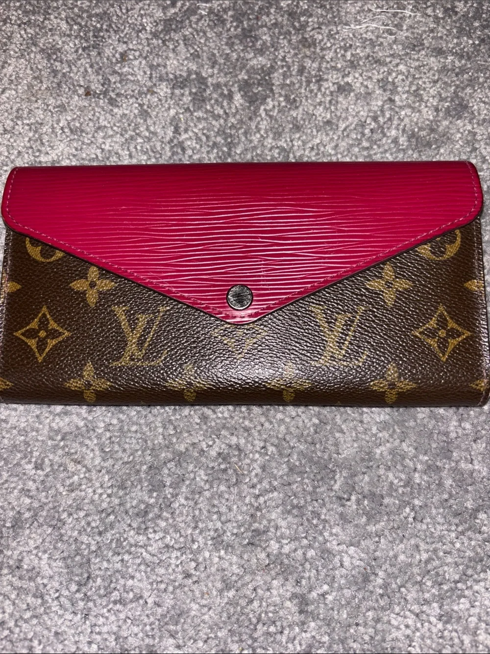 Louis Vuitton Monogram Wallet with Fuchsia Leather Flap - Picture 1 of 9